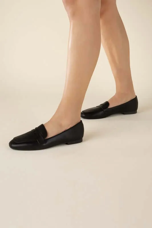 Flats Harriet Tapered Toe Flats