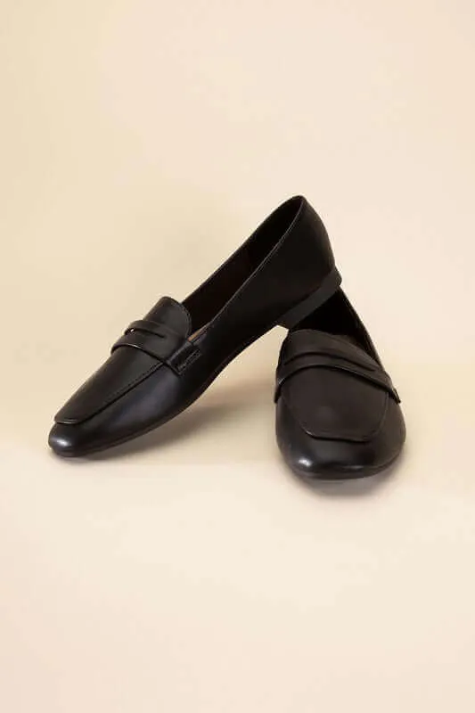 Flats Harriet Tapered Toe Flats