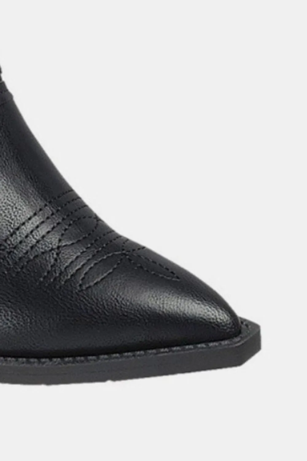 Jocelyn Pointy Toe Slip On Chunky Mules In Black