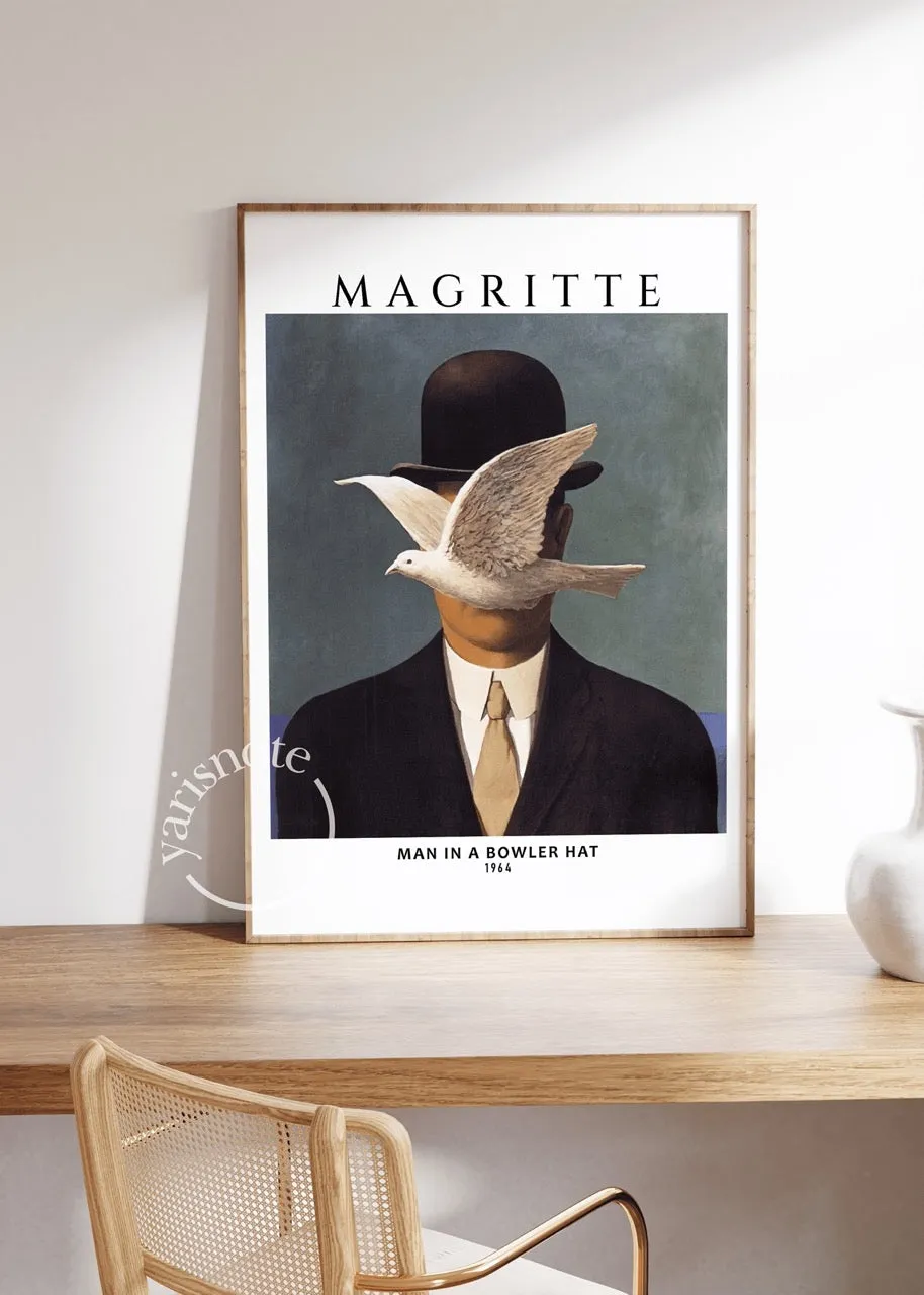 Rene Magritte Fiyonk Şapkalı Adam Çerçevesiz Poster 15x21 cm