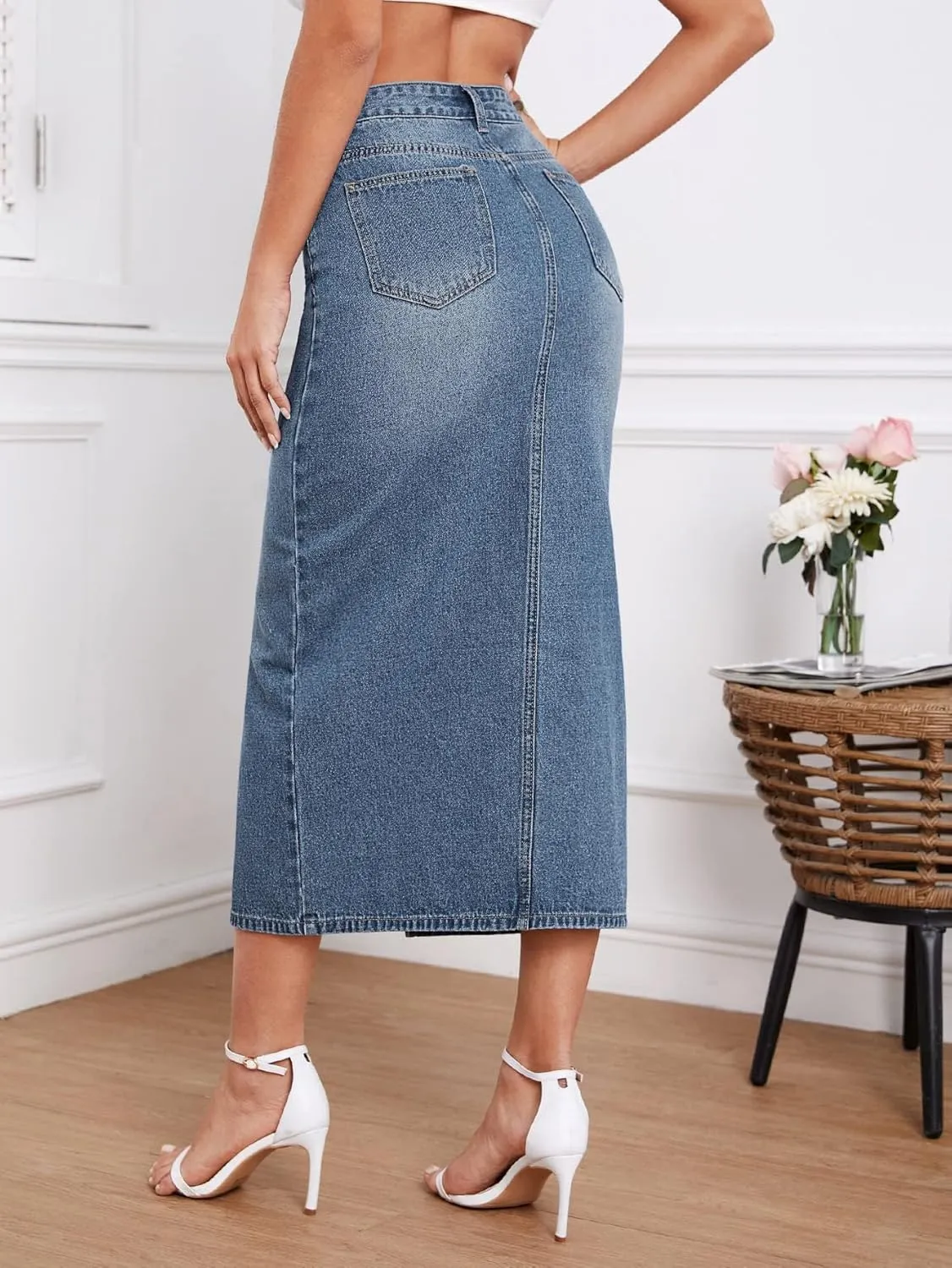 Stylish Women's Stretch Denim Skirt Mid-Length Comfortable & Curve-Hugging with Center Slit