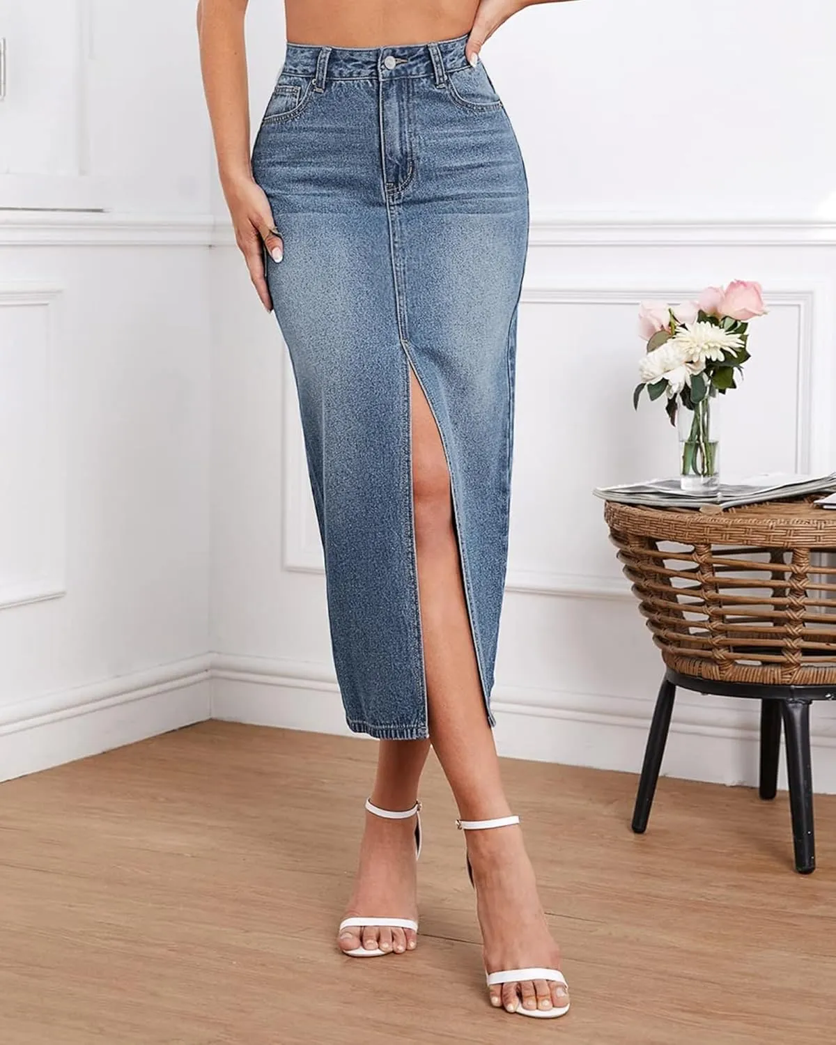Stylish Women's Stretch Denim Skirt Mid-Length Comfortable & Curve-Hugging with Center Slit