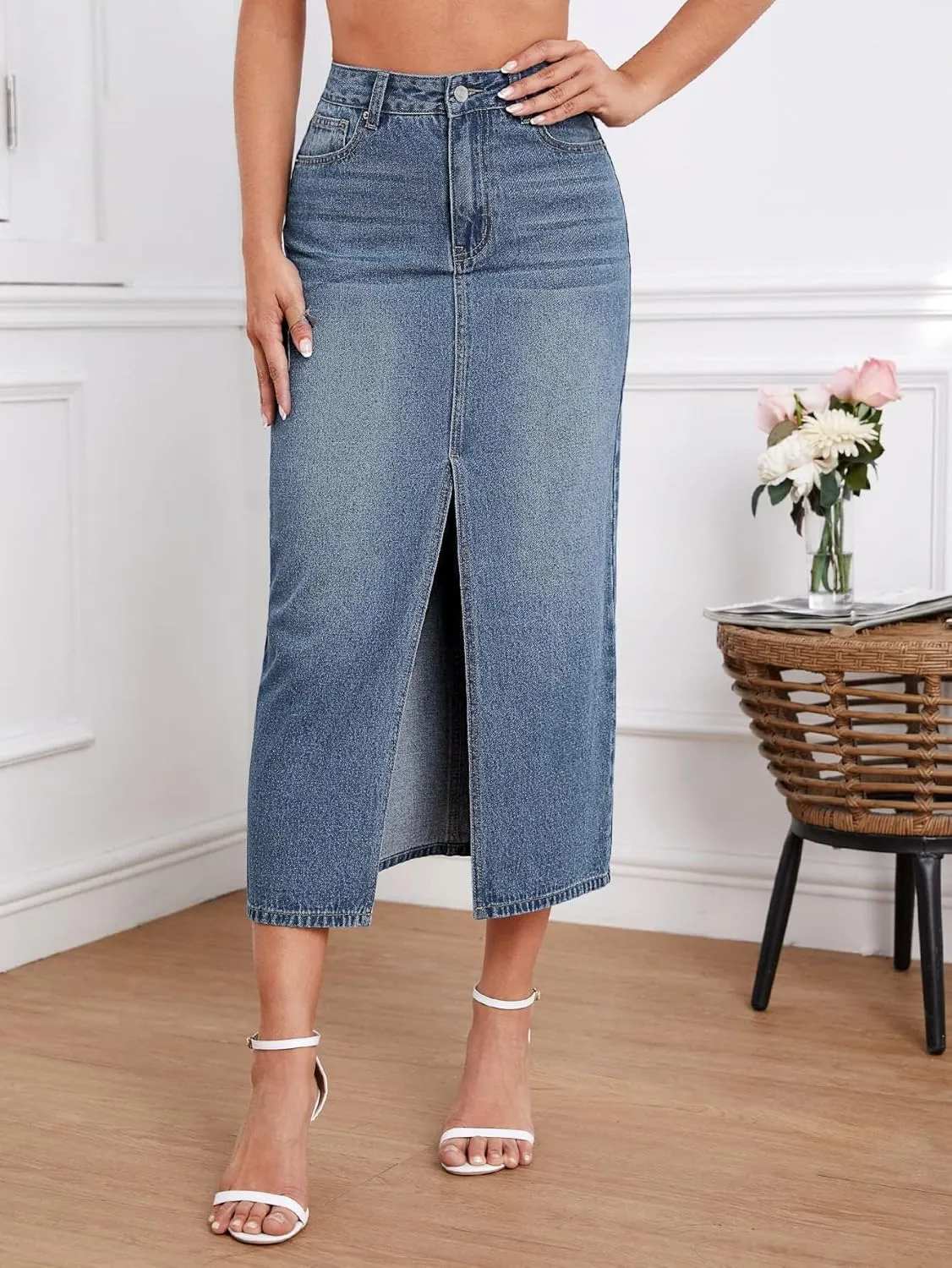 Stylish Women's Stretch Denim Skirt Mid-Length Comfortable & Curve-Hugging with Center Slit